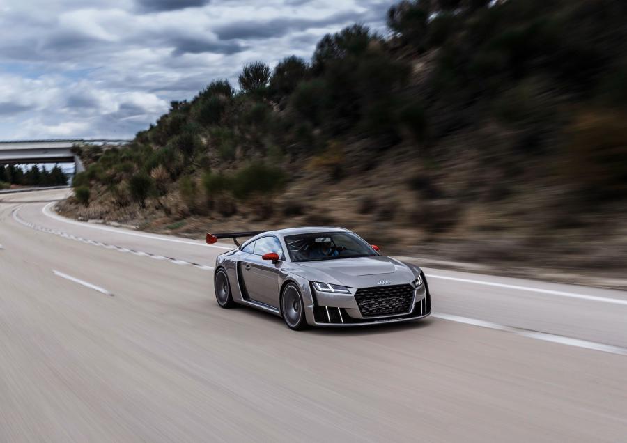  Audi TT Clubsport Turbo Concept (8S) 2015 года  (фото 2 из 36)
